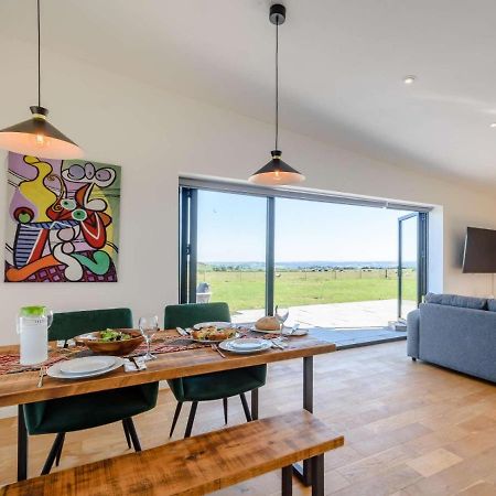 2-Bed Modern Bungalow - Outstanding Country Views Harrogate Dış mekan fotoğraf