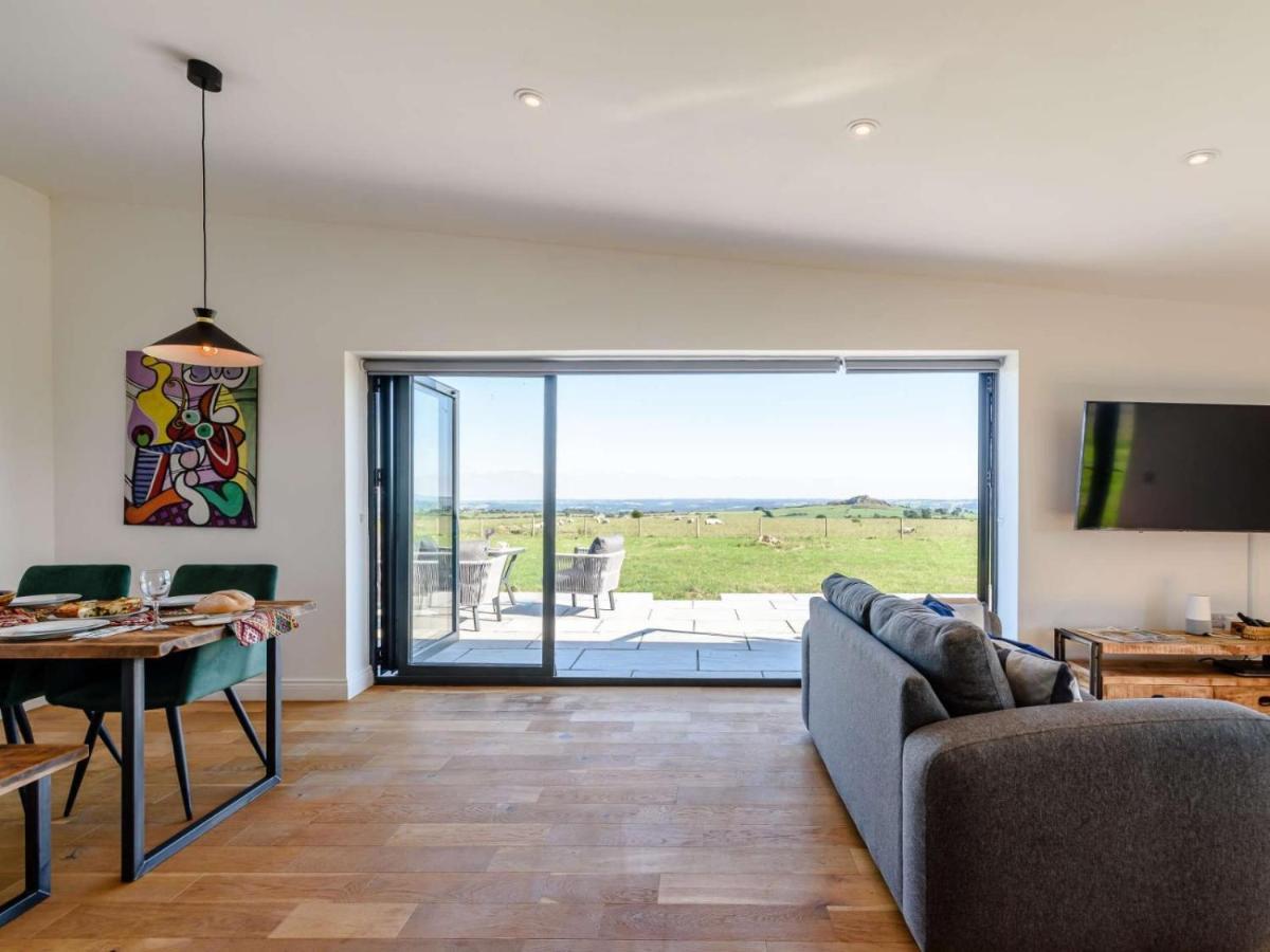 2-Bed Modern Bungalow - Outstanding Country Views Harrogate Dış mekan fotoğraf