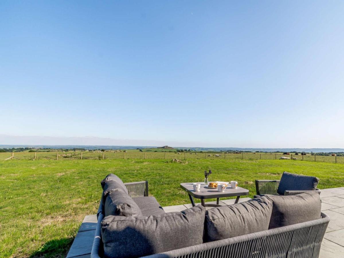 2-Bed Modern Bungalow - Outstanding Country Views Harrogate Dış mekan fotoğraf