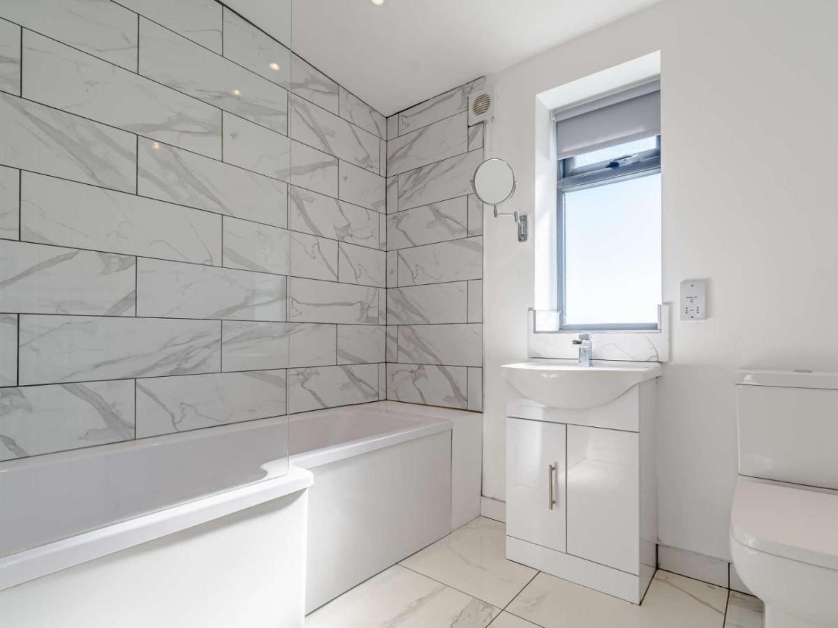 2-Bed Modern Bungalow - Outstanding Country Views Harrogate Dış mekan fotoğraf