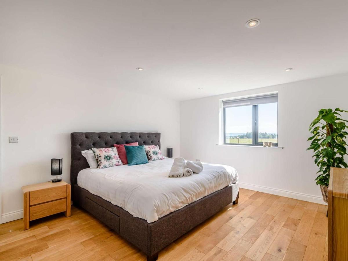 2-Bed Modern Bungalow - Outstanding Country Views Harrogate Dış mekan fotoğraf